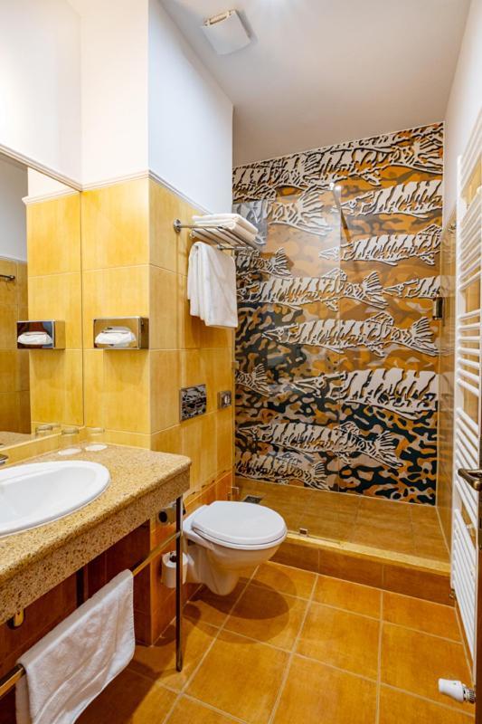Hotel Golden Eagle Levice Εξωτερικό φωτογραφία