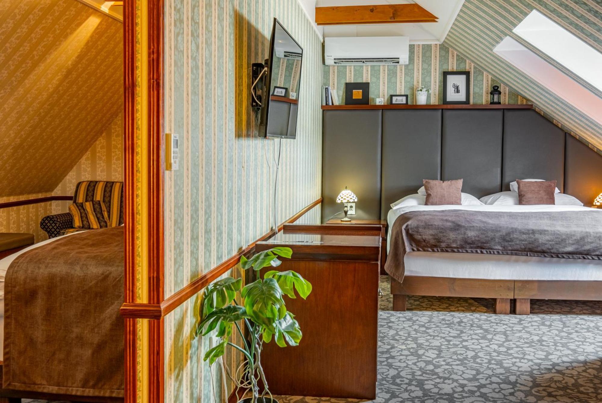 Hotel Golden Eagle Levice Εξωτερικό φωτογραφία